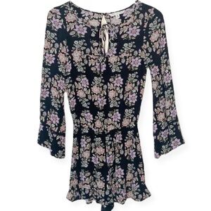𝅺AMERICAN Eagle Outfitters Womens Romper Black Floral Long Bell Sleeves Sz XXS